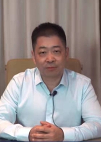 周伟.jpg